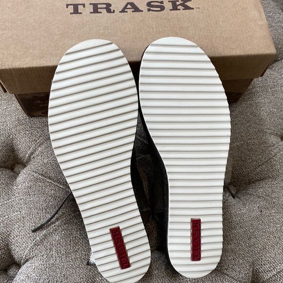 Trask Shimmery Metallic Sandals - Picture 15 of 16